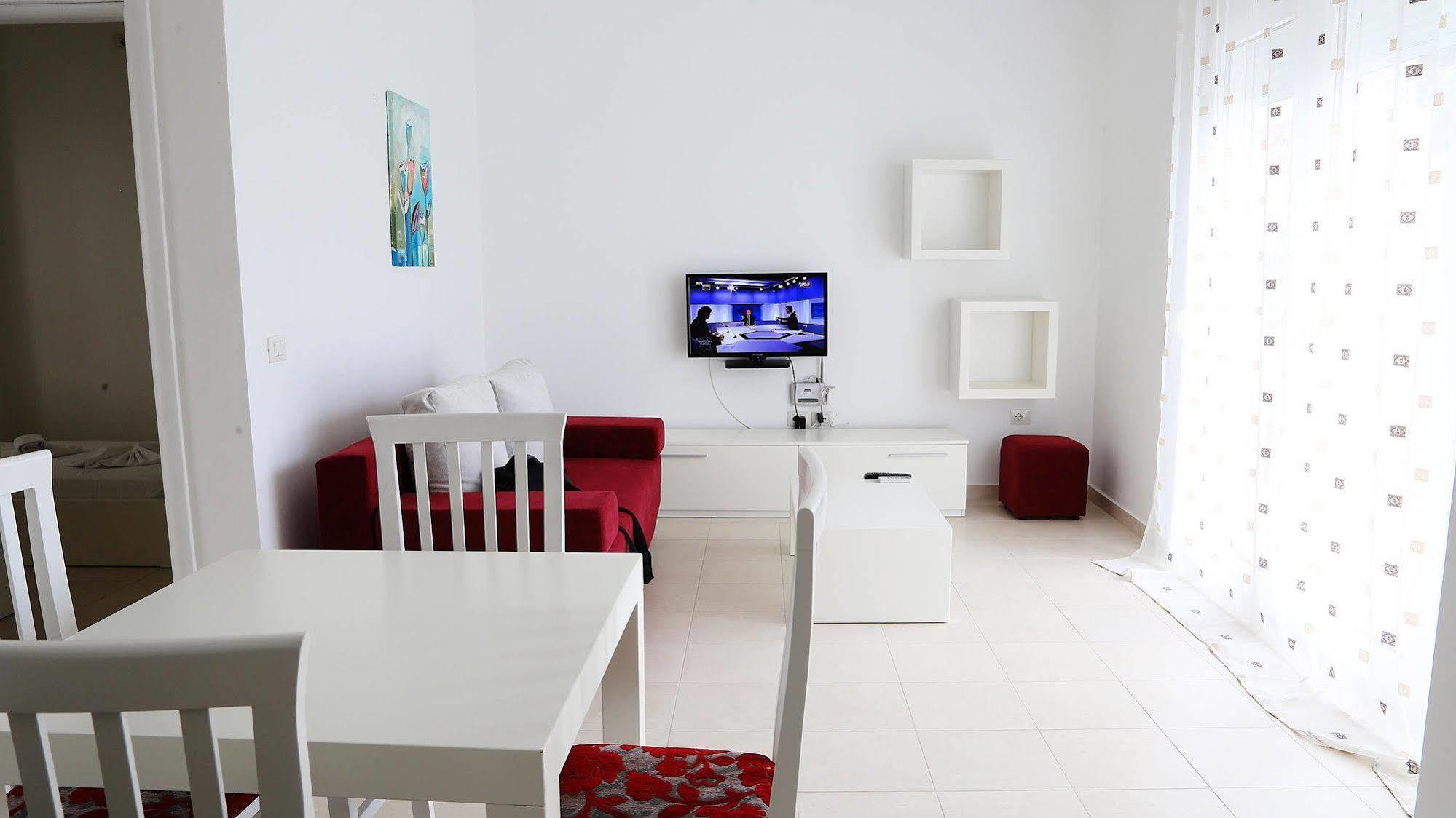 Bougainville Bay Apartments Саранда Екстер'єр фото